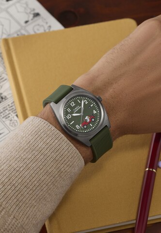 Orologio analogico di TIMEX in verde: frontale