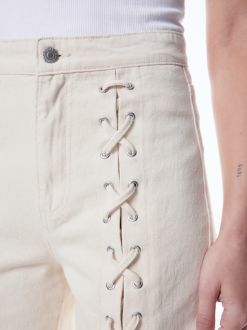 EDITED Regular Jeans 'Adaline' in Beige