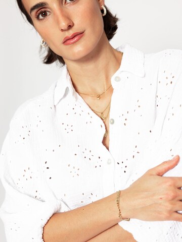 SASSYCLASSY Bluse‌‌‌‌‌‌‌‌‌‌ in Weiß