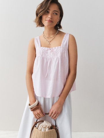 Next - Top en rosa: frente