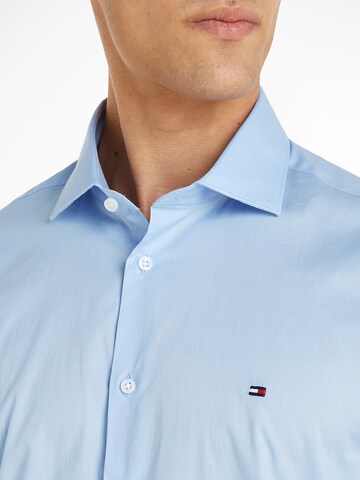 Coupe slim Chemise 'CORE' TOMMY HILFIGER en bleu