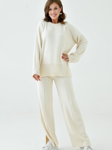WOMAN VISION Suit in Beige