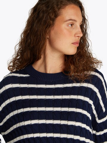 TOMMY HILFIGER Sweater in Blue