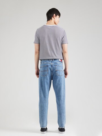 Tommy Jeans Tapered Jeans 'ISAAC' in Blue