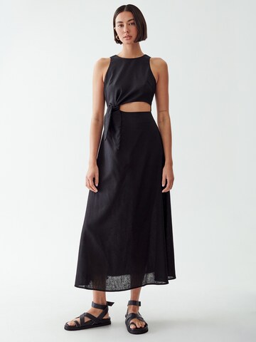 Robe Calli en noir : devant