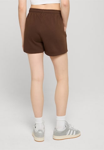 Urban Classics Regular Shorts in Braun