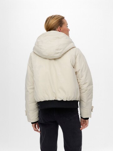 Veste d’hiver 'MILEY' VERO MODA en beige