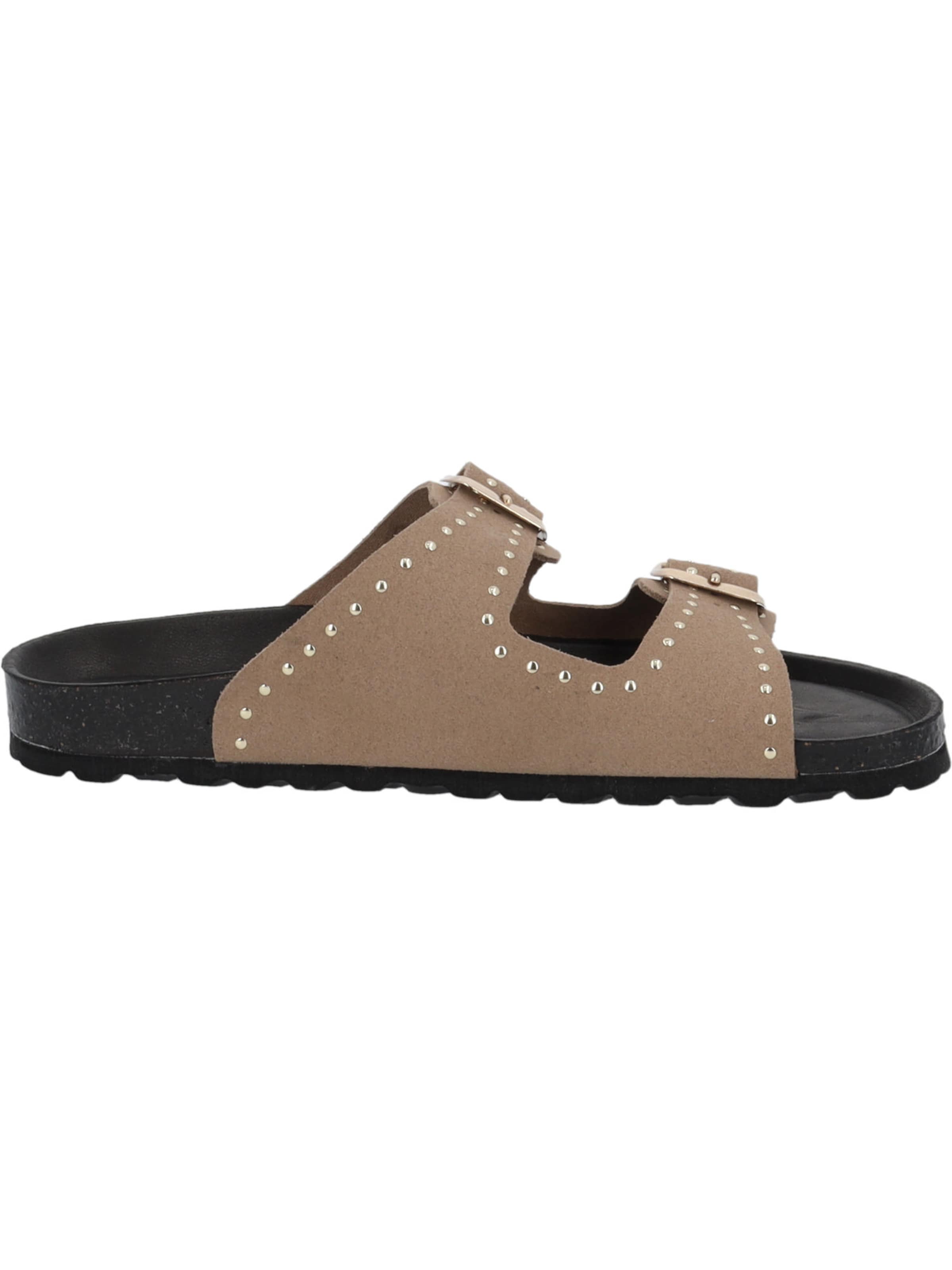 Palado Pantolette 'Palado Elaha Rivet Velours Premium Leather'‌‌‌‌‌‌ in Beige