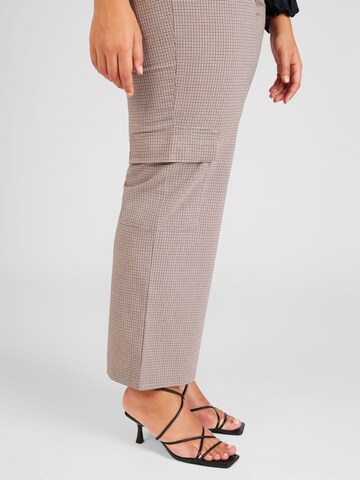 Regular Pantalon cargo 'JOSS' ONLY Carmakoma en beige