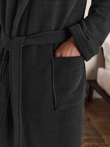 Next - Roupão comprido em preto