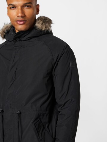 Veste d’hiver 'Salinger III' REGATTA en noir