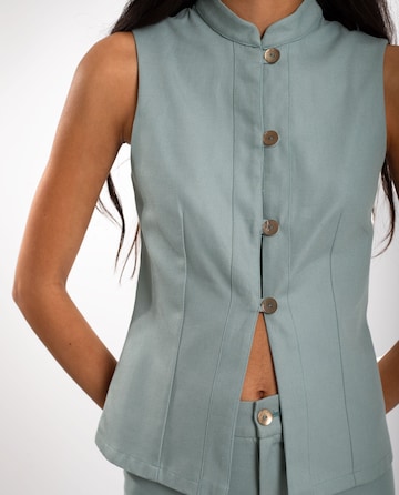 THE-ARE Gilet in Groen: voorkant