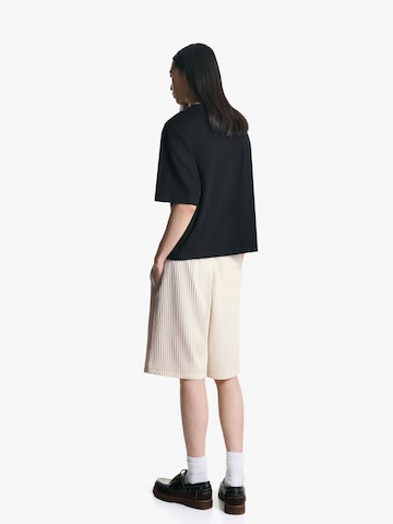 Bershka Ohlapna forma Hlače | bela barva