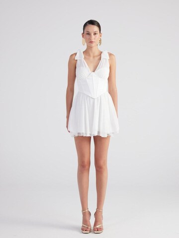 HOLLY LOLLY Summer Dress in White: front