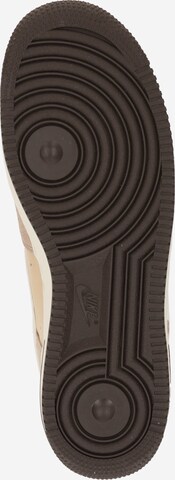 Sneaker bassa 'Air Force 1 07 LV8' di Nike Sportswear in marrone