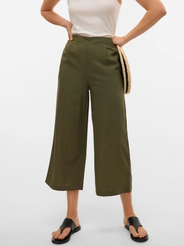 Wide Leg Pantalon à pince 'VMMymilo' VERO MODA en vert