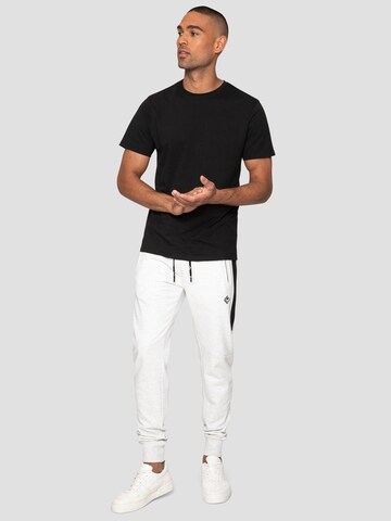 Effilé Pantalon 'Kelvin' Threadbare en blanc