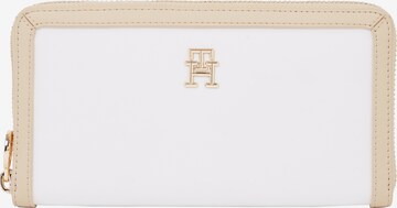 TOMMY HILFIGER Wallet in White: front