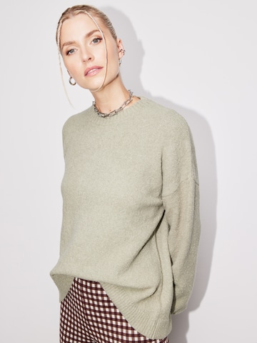 LeGer by Lena Gercke Sweater 'Sita' in Green: front