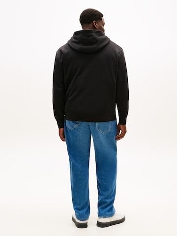 Tommy Hilfiger Big & Tall Sweatshirt 'BRNDLOVE' in Schwarz