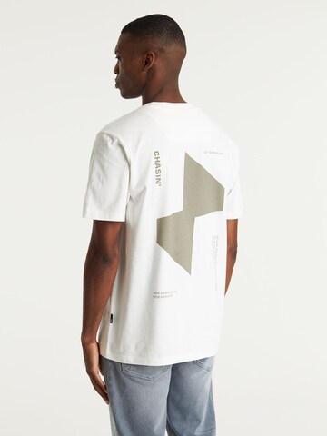 CHASIN' Shirt 'Motan' in White: front