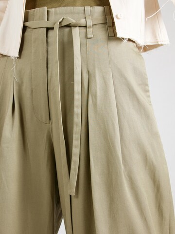 & Other Stories Wide leg Pleat-front trousers in Green
