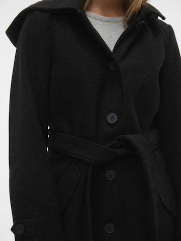 VERO MODA Between-Seasons Coat 'CHELSEA' in Black