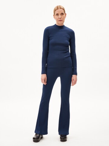 évasé Pantalon 'TAMINAARA' ARMEDANGELS en bleu