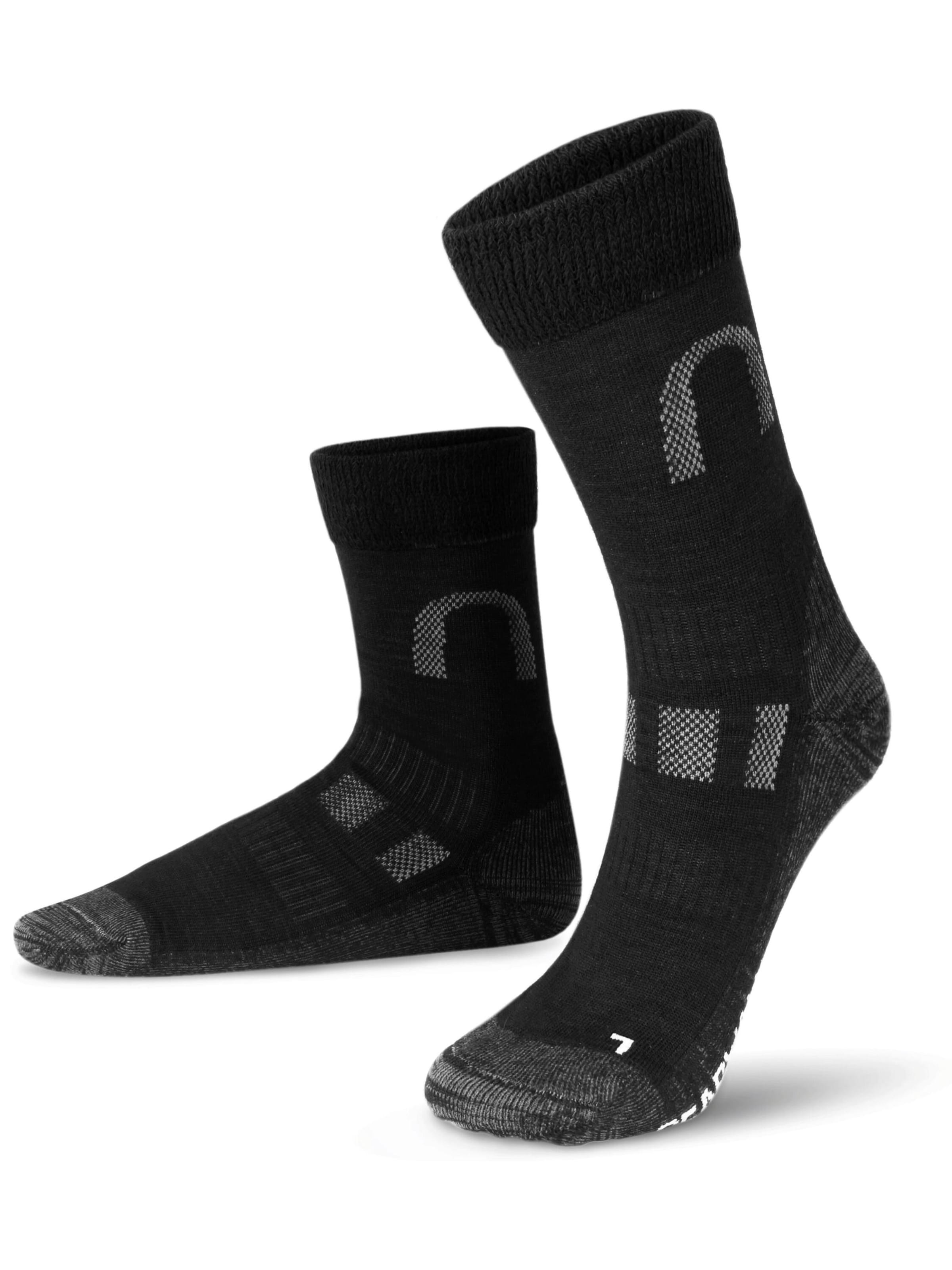 Chaussettes de sport 'Melton' normani en noir : devant