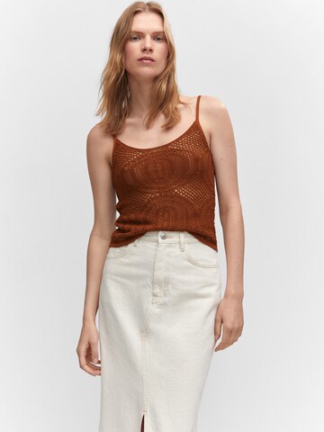 Tops en tricot MANGO en marron : devant