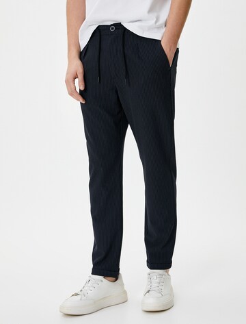 Koton Slimfit Broek in Blauw: voorkant