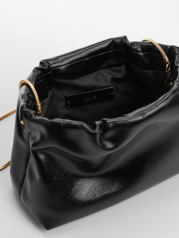 MANGO Pisemska torbica 'FERIA' | črna barva