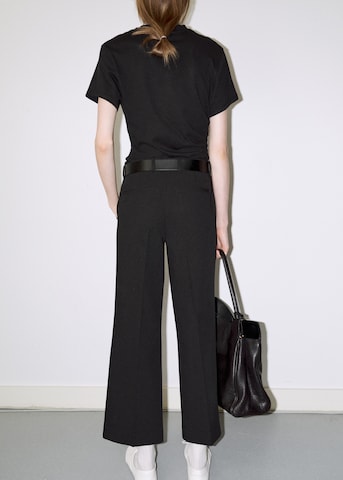 Tricou 'REBE' de la MANGO pe negru