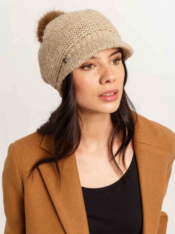 LOEVENICH Beanie in Beige: front