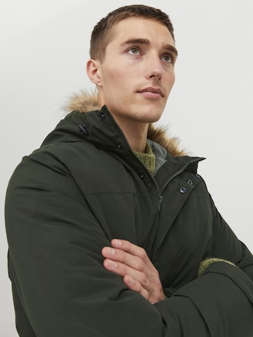 JACK & JONES Parka zimowa 'Champ' w kolorze zielony