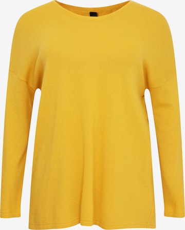 Yoek Sweater in Yellow: front