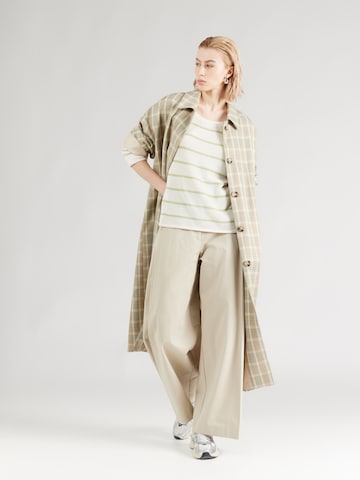 Pulover de la Hailys pe bej