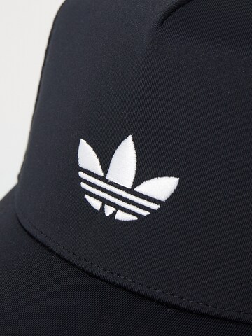 ADIDAS ORIGINALS Cap in Black