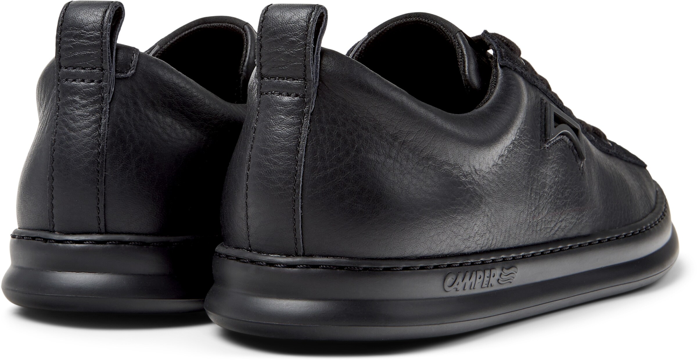 Baskets basses 'Runner Four' CAMPER en noir