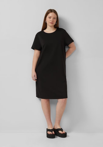 QS Jurk in Zwart: voorkant