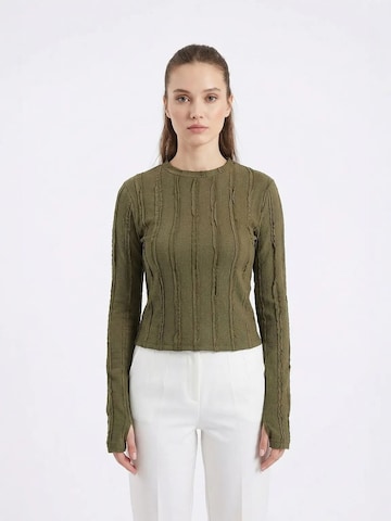 Bigdart Blouse in Groen: voorkant