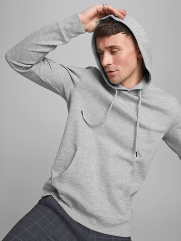 JACK & JONES Sweatshirt i grå