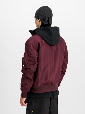 ALPHA INDUSTRIES Демисезонная куртка 'MA-1 D-Tec' в Красный