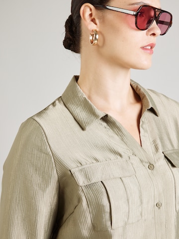 Camicia da donna 'VMCTOMA' di Vero Moda Curve in verde