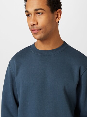 WEEKDAY Sweatshirt in Blauw