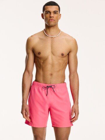Shiwi Плавательные шорты ' MIKE' в Ярко-розовый: спереди