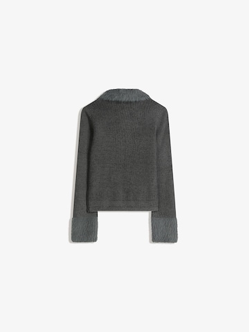 Bershka Kofta i grå
