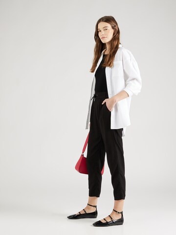 ONLY - Tapered Pantalón plisado 'ONLCaro Poptrash' en negro