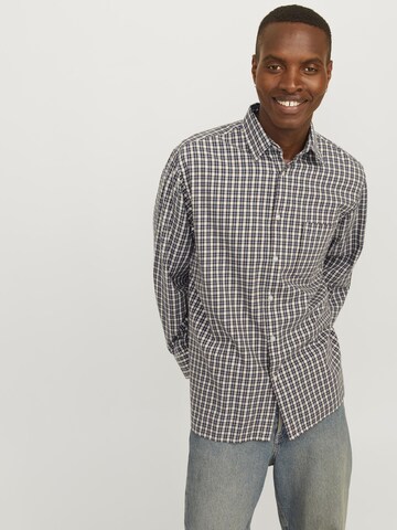 JACK & JONES Comfort Fit Skjorta 'JORRobb' i vit