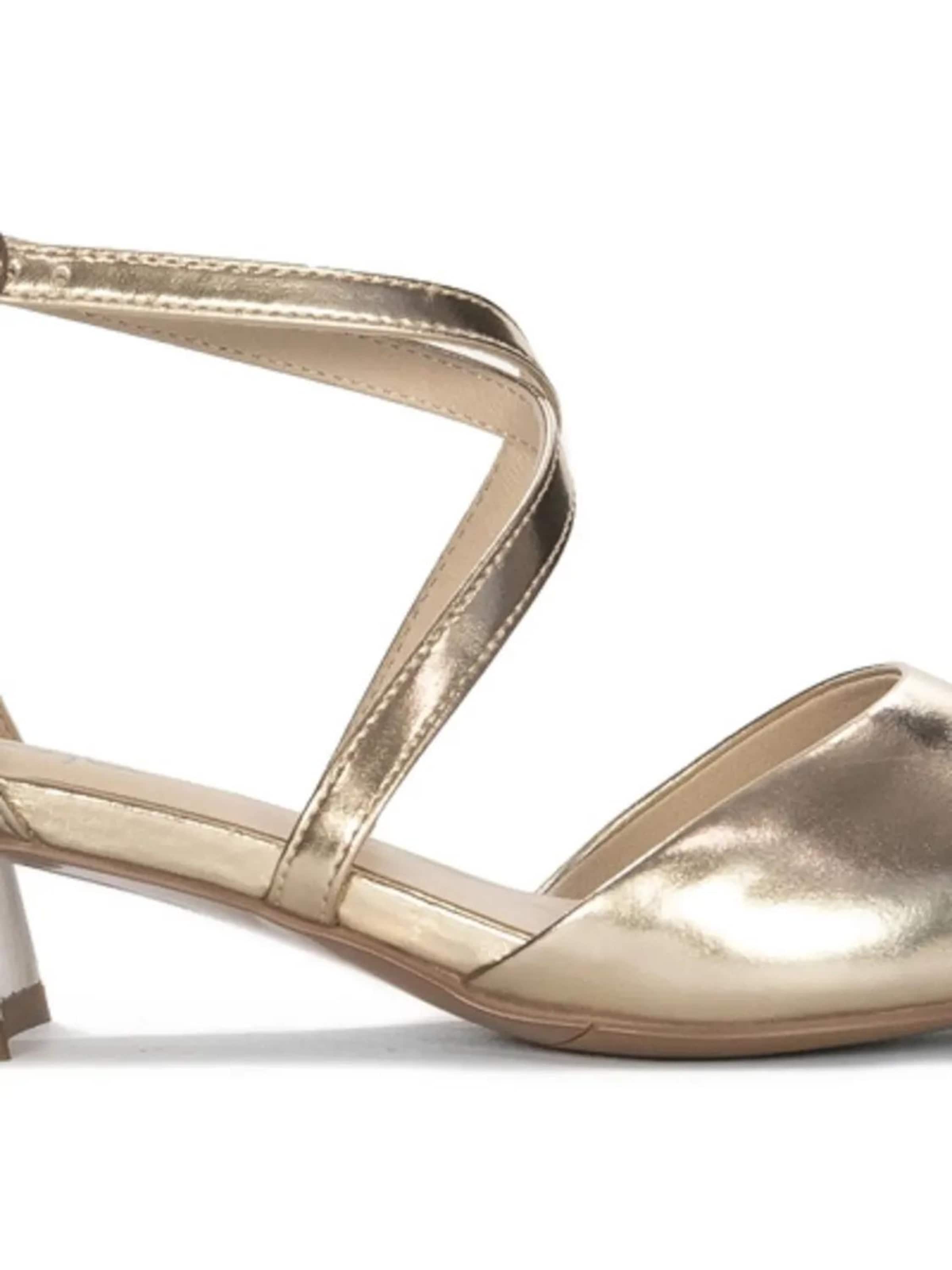 Maciejka Sandals in Gold